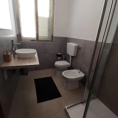 La Casa Dei Nonni 3* شيكلي